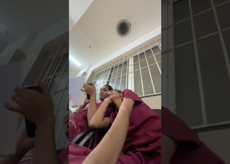 Hospital Minivlog Ninga Indha marri gossip pesuvingalaaa frnds mood?😂 #reels #minivlog