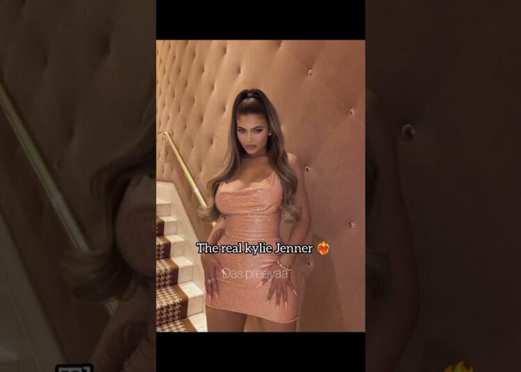 #kyliejenner #model #style #fashion #celebrity #shorts #viral