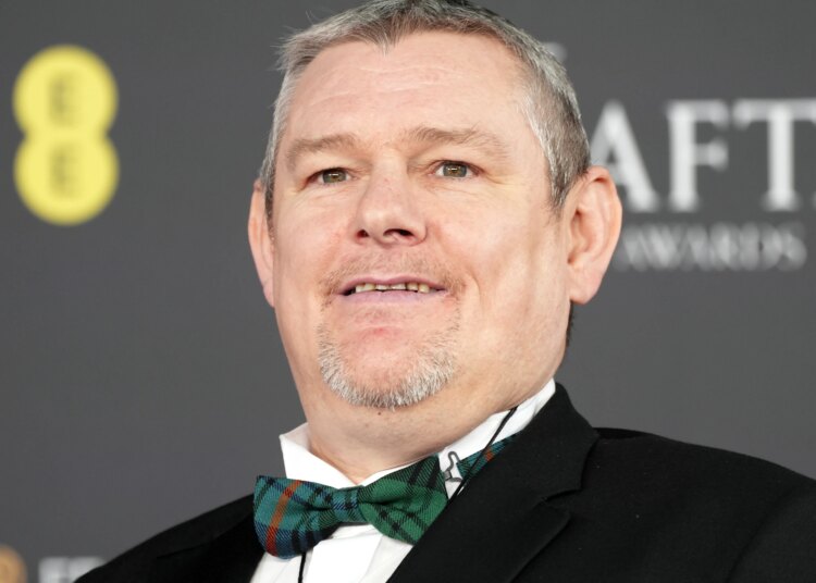 Alan Cumming breaks silence on BAFTAs, issues an apology