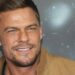 Alan Ritchson of 'Reacher' caught on video punching neighbor