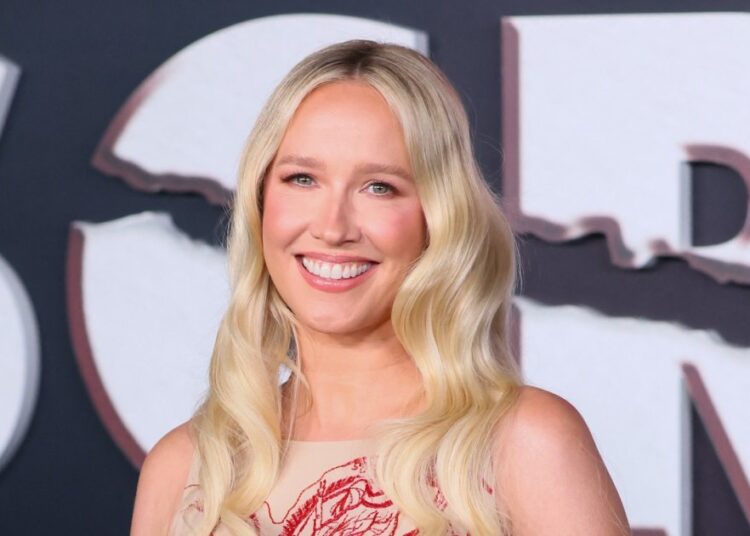 Anna Camp Comes Out as Bisexual Amid Jade Whipkey Romance