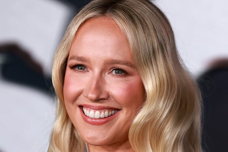 Anna Camp Comes Out as Bisexual | Anna Camp | Celebrity News and Gossip | Entertainment, Photos and Videos