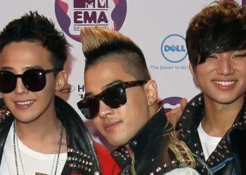 BIGBANG to Embark on 20th Anniversary Global Tour, YG Says