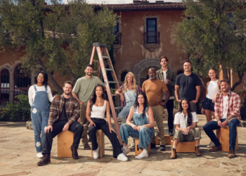 'Bachelor Mansion Takeover' features two Floridians. How to watch