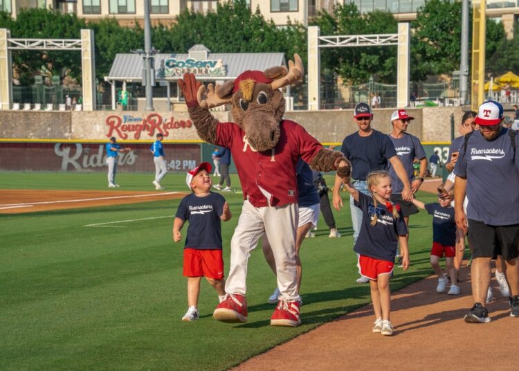 Roughriders fans and mascot