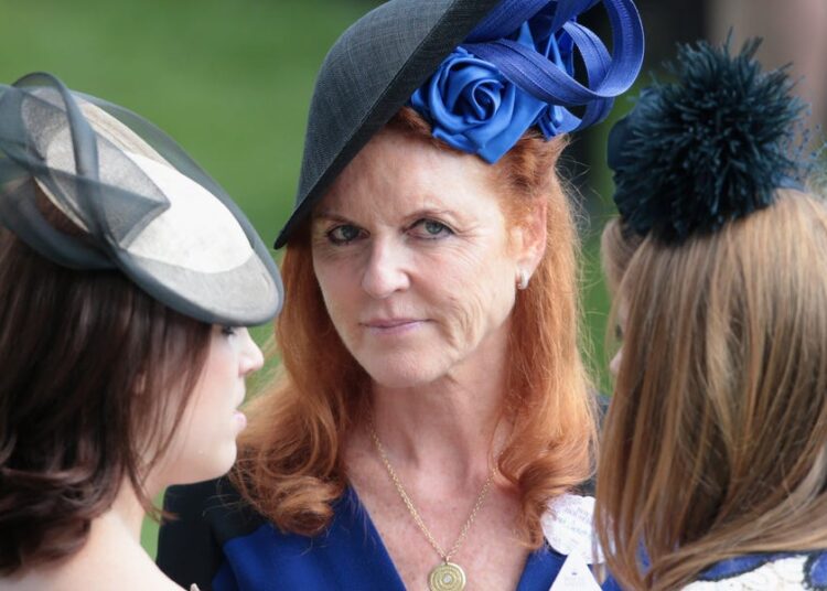 Beatrice and Eugenie's Terrified Reaction to Sarah Ferguson's Tell-All