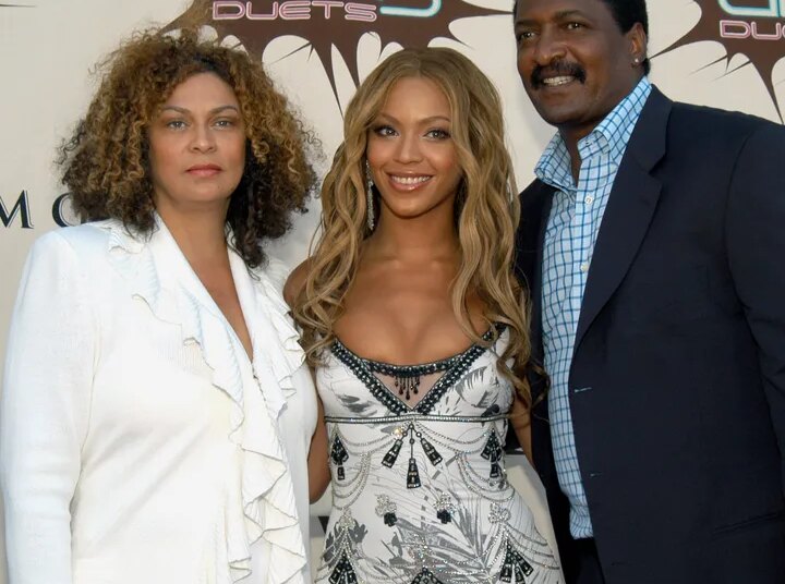 Matthew Knowles (right) with daughter Beyoncé and former wife Tina Knowles in 2003.