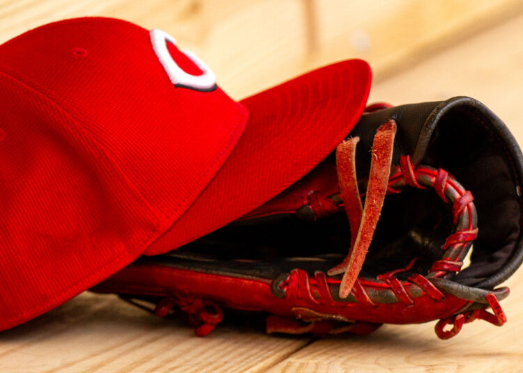 Big inning dooms the Reds in a 6-2 loss to the Royals
