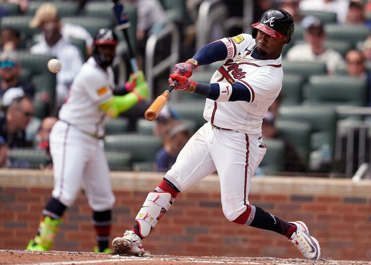 Braves cool off at plate as Royals win series finale to avoid sweep