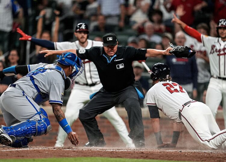 Braves open with shutout of Royals behind Chris Sale, power trio