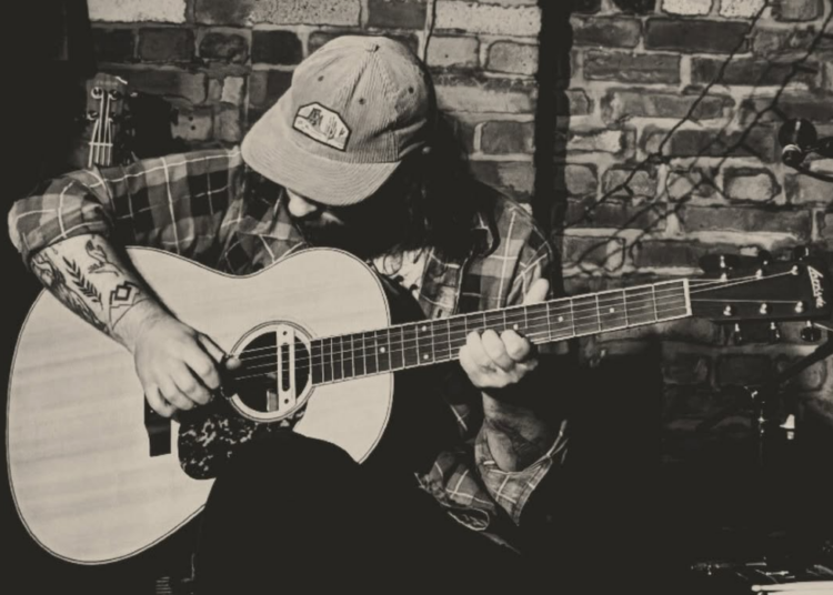 Braxton Glass pays homage to Nanaimo’s owls on latest album