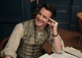 Luke Thompson as Benedict Bridgerton in "Bridgerton."
