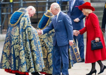 King Charles III and Queen Camilla greet the priest at the annual Commonwealth Day service in 2026. By: MEGA
