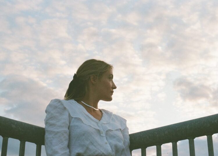 Cornelia Murr Dives Into Nostalgia with New Music – The Aquarian