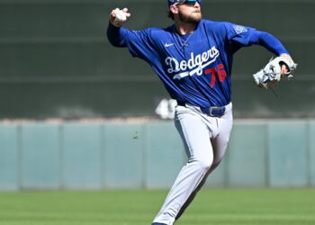 Dodgers news: Spring training game roster vs. Royals
