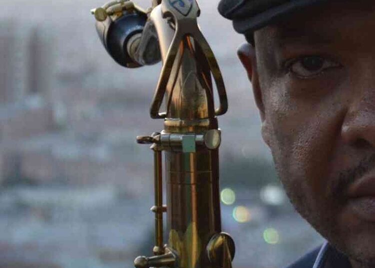 Saxophonist Seleno