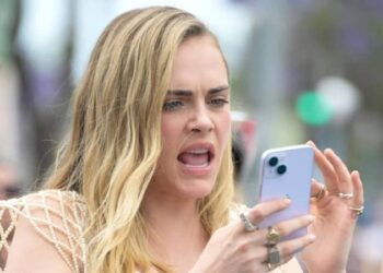 Cara Delevingne wants nothing to do with social media these days.MEGA