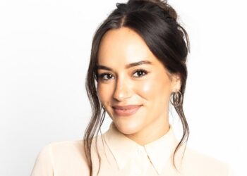 'Entertainment Tonight' Names Emily Curl As NY-Based Correspondent
