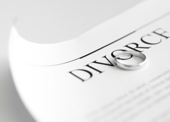 Ex-CBS News Anchor and ABC Anchor Embroiled in Messy Divorce