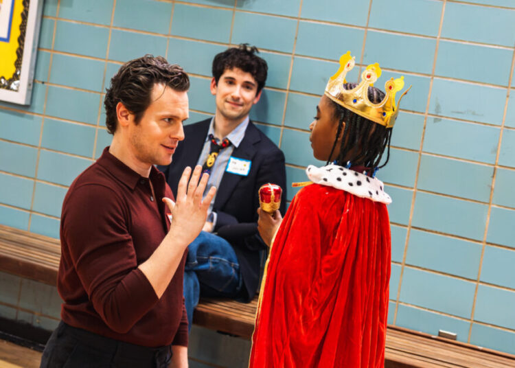 Exclusive: See Lea Michele and Jonathan Groff Coach Kids on Celebrity Substitute