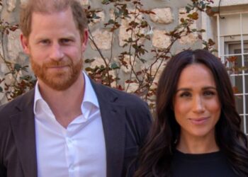 Expert pinpoints odd benefit of Harry and Meghan's 'faux royal tours' | Royal | News