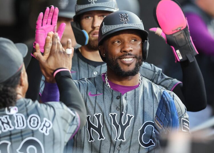 Former Mets Outfielder Signs With Royals
