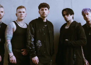 From Ashes To New Premiere "Die For You" Music Video