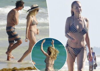 Heather Graham, 56, takes a dip in striped bikini during Mexico getaway