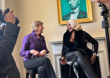 Housewives take Capitol Hill by storm