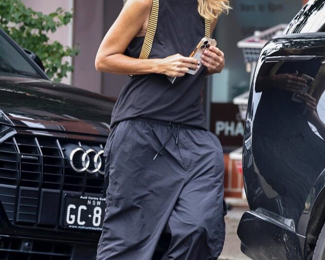 Jackie O Henderson drove herself in her Range Rover to the appointment.