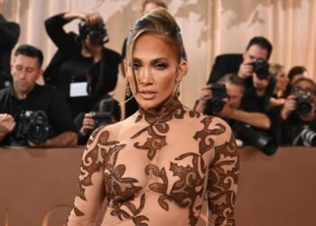 Jennifer Lopez & David Guetta's New Song 'Save Me Tonight': Listen