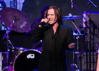 John Waite talks new album, 'Missing You,' '80s before Ohio concert