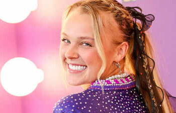 JoJo Siwa says her ‘very sweet love’ Chris Hughes inspired her new song ‘Serendipity’