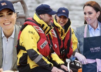 Kate and William photos as royal couple wow London crowds with action packed day | Royal | News
