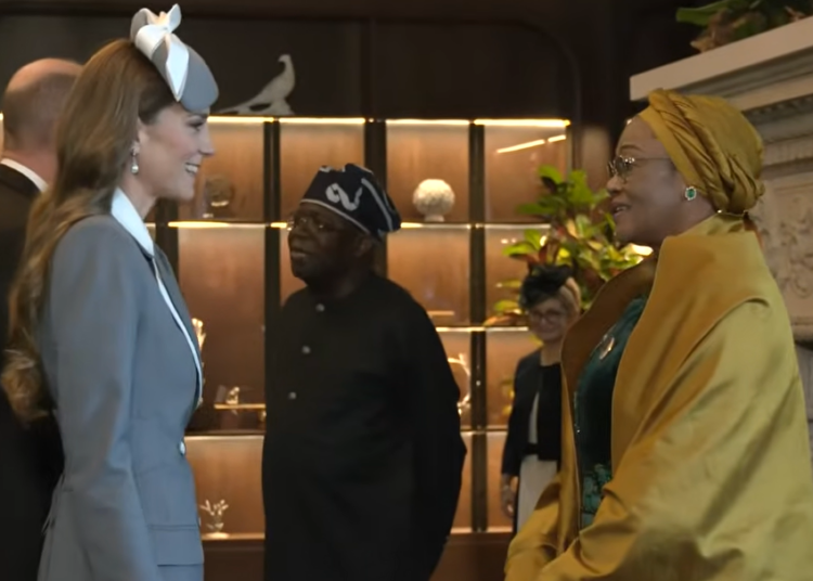The Princess of Wales talks to the First Lady of Nigeria
