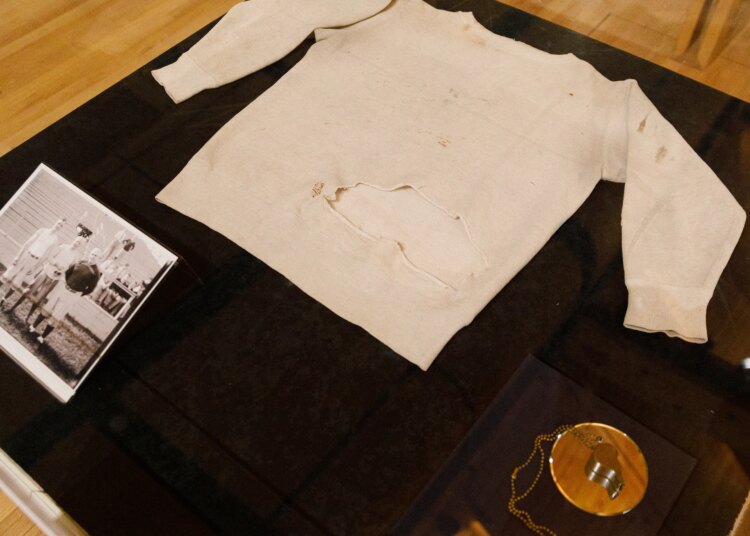 Knute Rockne exhibit adds authenticated fedora