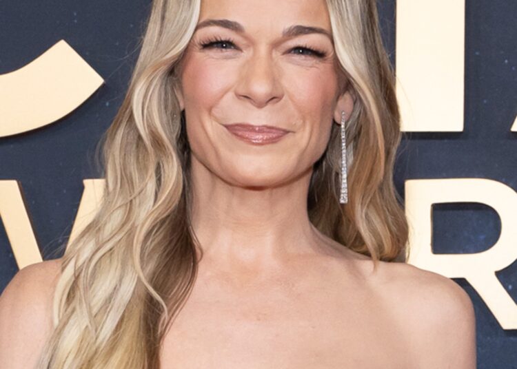 LeAnn Rimes Cries After Deep Jaw Massage, Tension Release