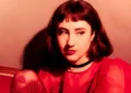 Let's Eat Grandma's Rosa Walton Announces Debut Album, Shares New Song 'Sorry Anyway'