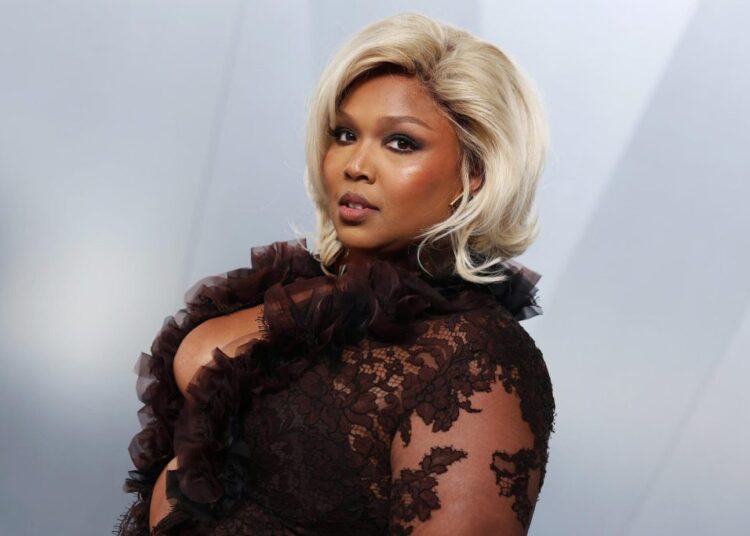 Lizzo's New Song 'Don't Make Me Love U' Announced in Twerk Video