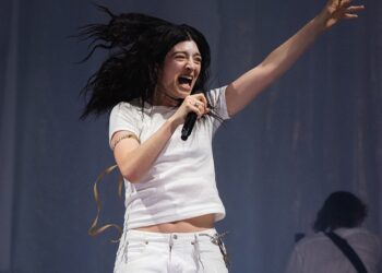 Lorde Reveals She's Now Independent After Universal Contract Expired