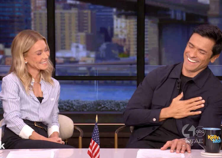 Kelly Ripa and Mark Consuelos on 'Live With Kelly and Mark'Credit: ABC