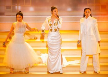 Rei Ami, EJAE, and Audrey Nuna from KPop Demon Hunters performing on stage during the Oscars show.