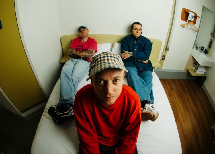 New Music Discoveries 20th March: DMA'S, Paris Paloma, Pond, and more