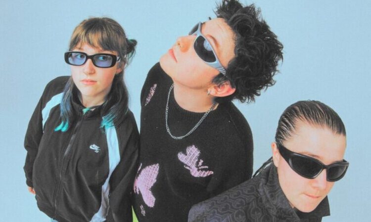 New Music Discoveries 6th March: Sunsick Daisy, Aldous Harding, Veps, and more