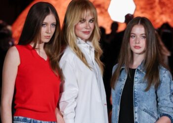 Nicole Kidman & Daughters 'Recite' & 'Act Out' This Movie To Feel Better