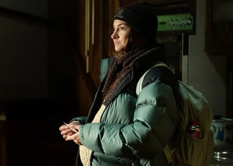 Shailene Woodley as Annie on 'Paradise'Credit: Disney/Ser Baffo