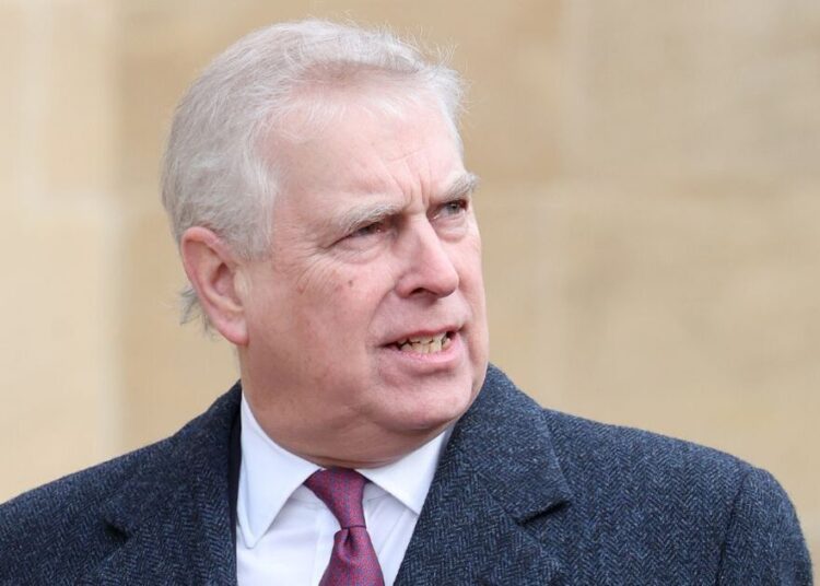 Piles of manure dumped in front of Andrew Mountbatten-Windsor's home | Royal | News