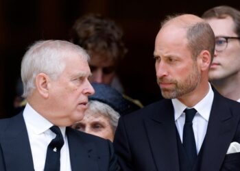 Prince William wants Andrew Mountbatten-Windsor ‘dealt with now’ | Royal | News