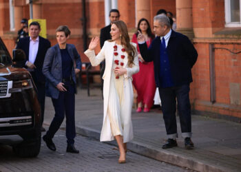 Princess Kate waves during a visit to Leicester in central England, on March 5, 2026.