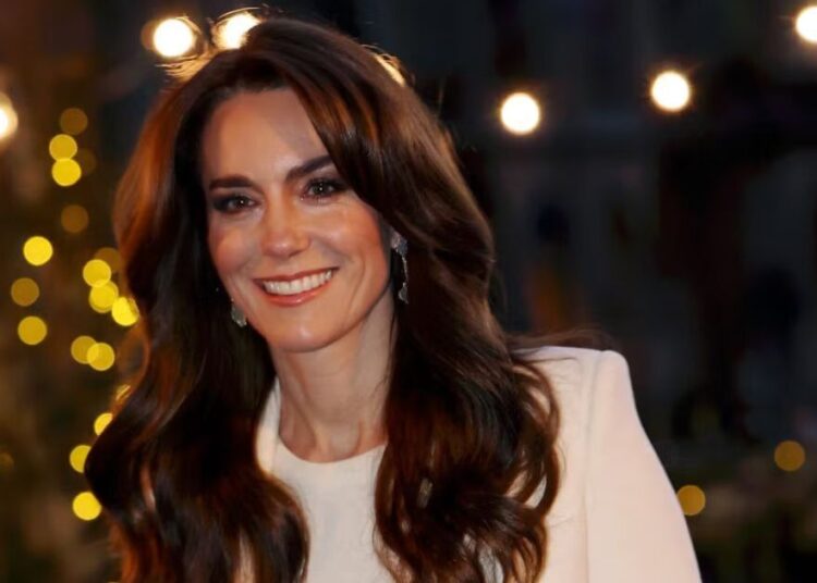 Princess Kate's Strathberry handbag is on sale with over £100 off | Royal | News